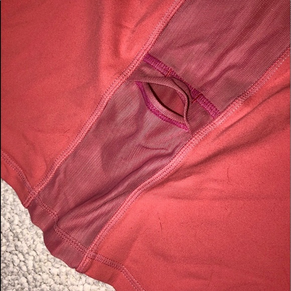 Lululemon Lot of 2 UJJAYI Power Y Mesh Tank w/Shelf Bra Sz 4 - Picture 9 of 12